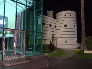 Порно выебал жену брата